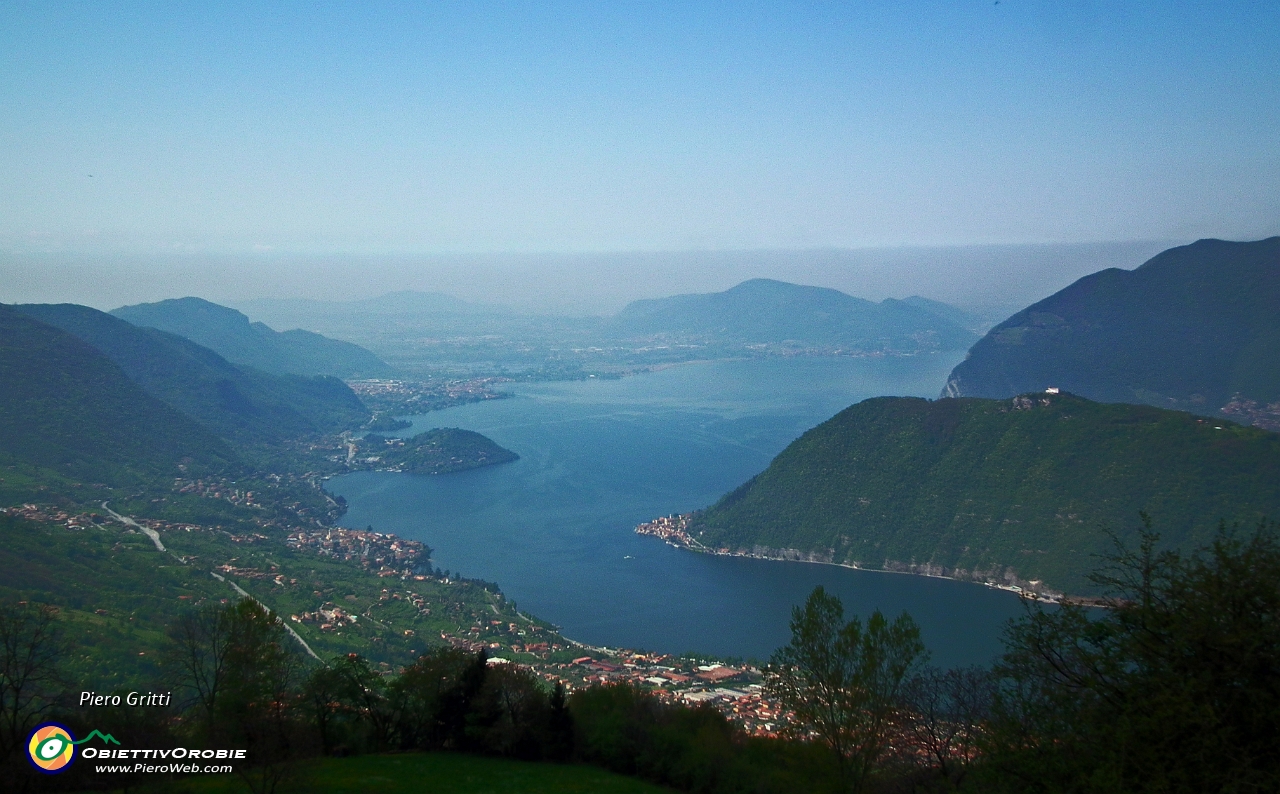 22 vista su Sale Marasino e il Lago d'Iseo.JPG